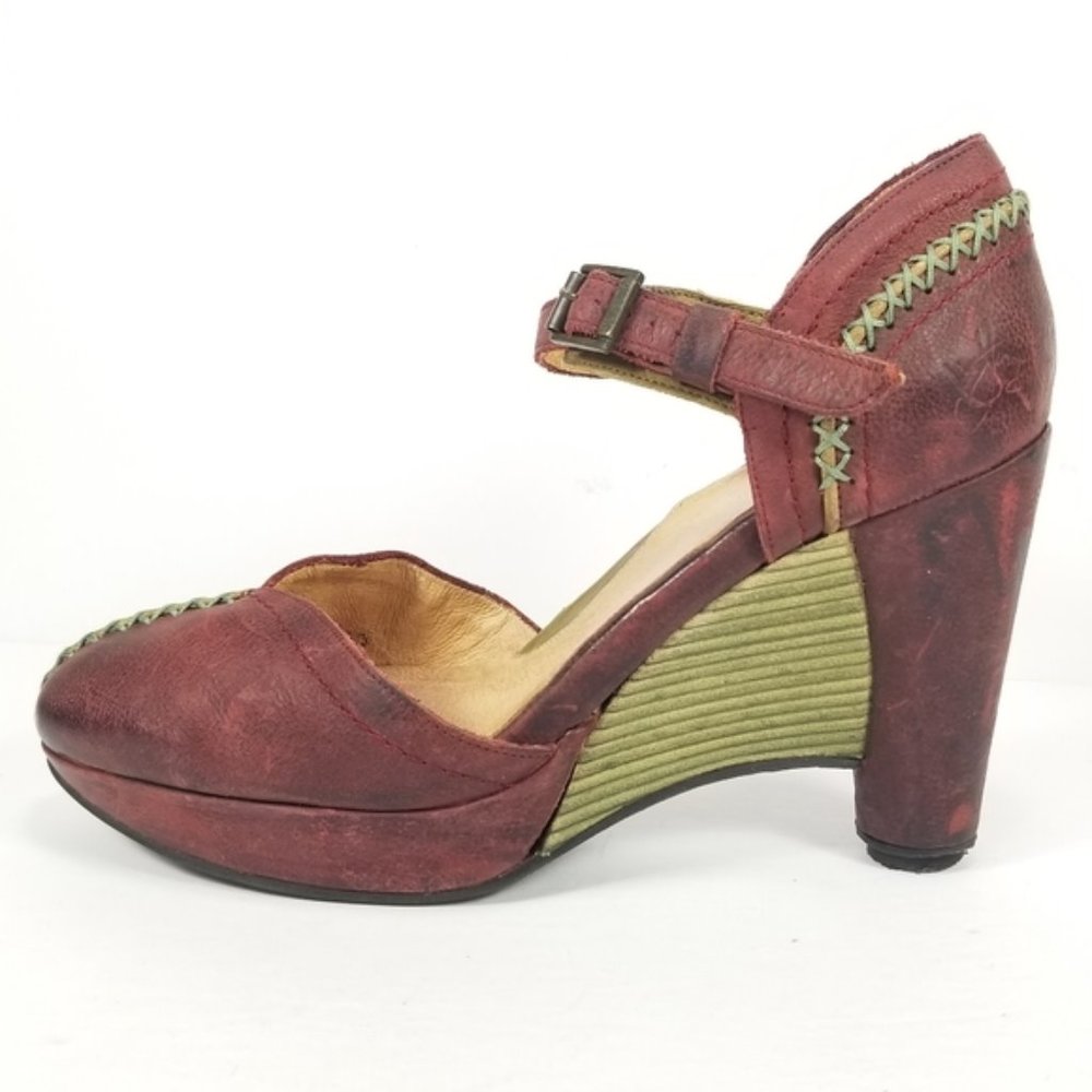 John Fluevog Red Leather Stitch Closed Toe Heels - Picture 1 of 9
